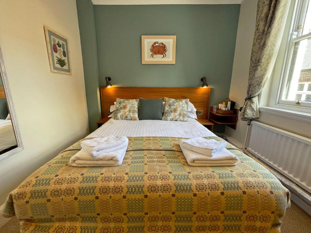 The Ship Hotel Parkgate  Ngoại thất bức ảnh